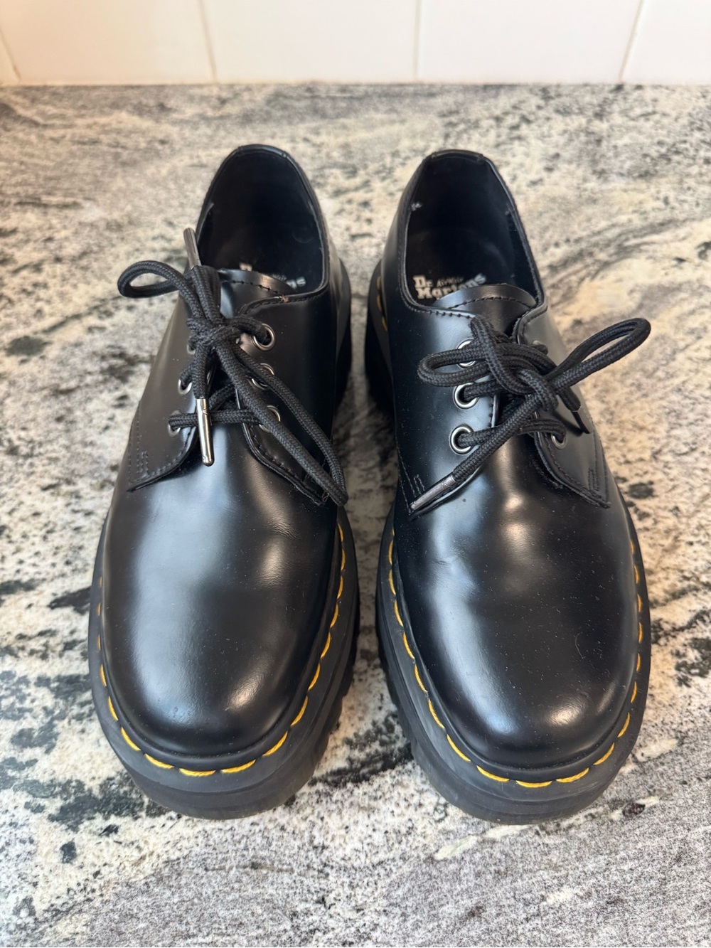 Dr. Martens 1461 Quad Smooth Leather Platform Shoes. L 7. Like new!